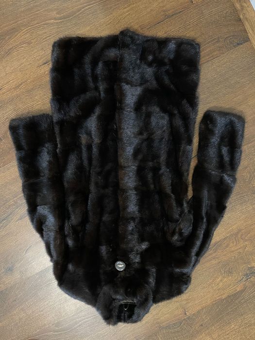 Жіноча норкова шуба