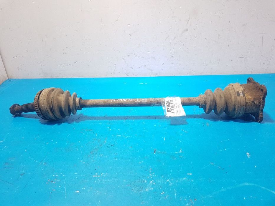 TOYOTA RAV4 I 2.0B D4D PÓŁOŚ PRAWA TYŁ