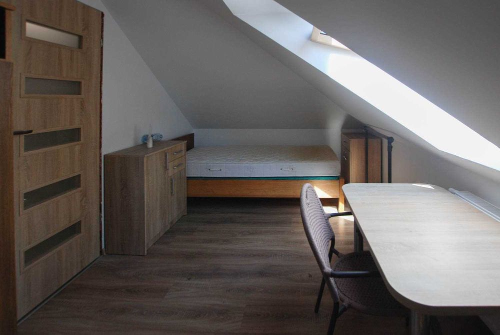 DĘBINA - Dom / OGRÓD / 5 min. do Jelcz- Laskowice