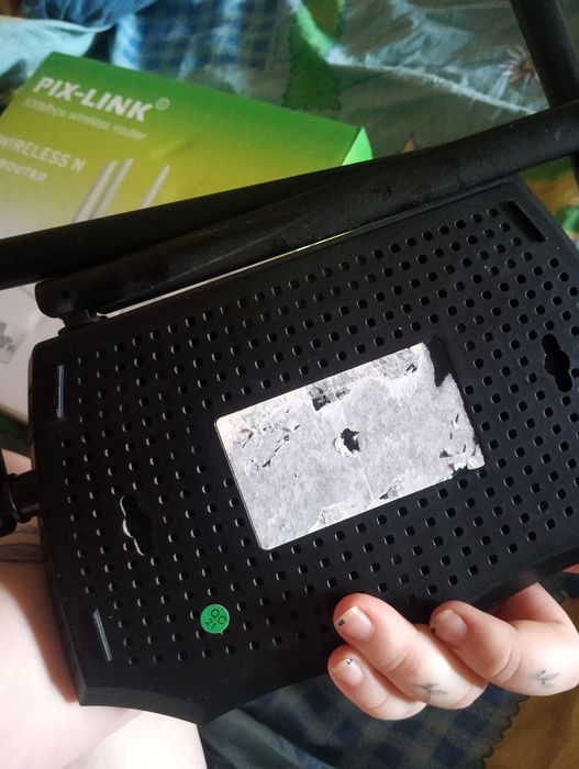 Продам PIX-LINK 300Mbps Wireless-N Router