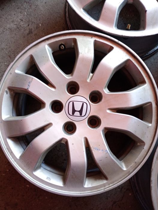 Комплект легкосплавных дисков 5*114,3 -16