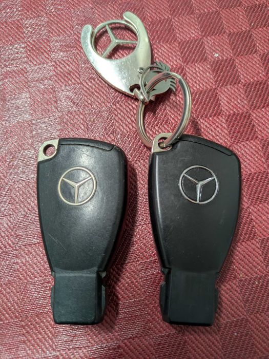 Mercedes de Garagem muito bem Estimado