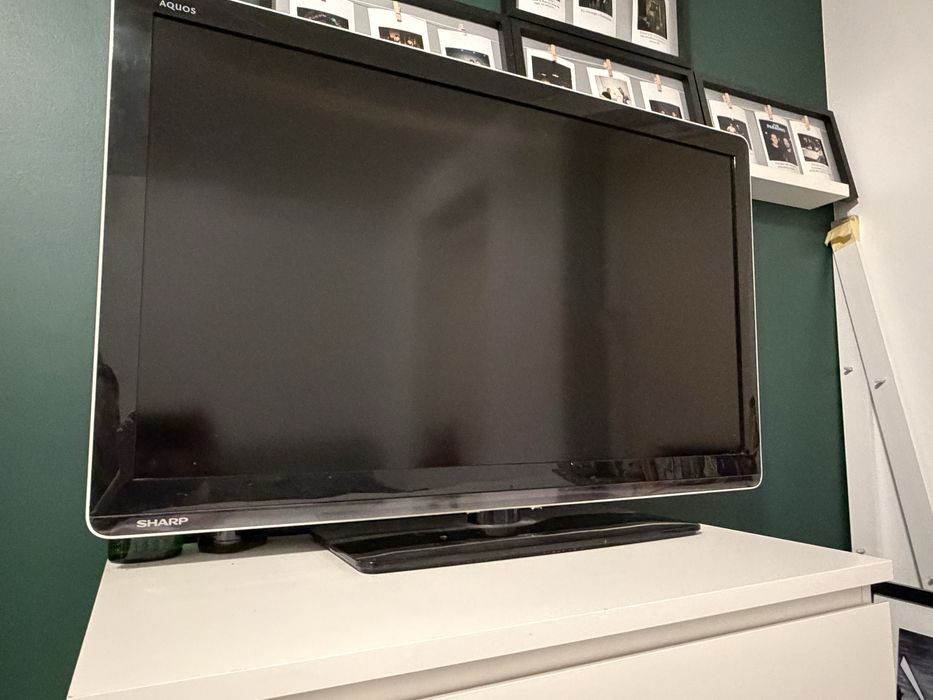 Sprzedam telewizor Sharp Aquos