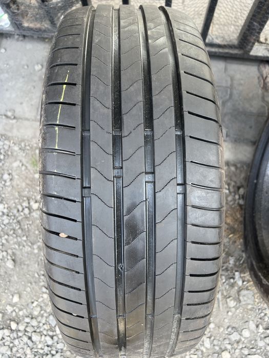 *Opona Bridgestone 225/60/17 pojedynka