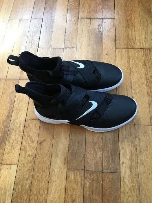 Buty do koszykówki Nike Lebron Soldier 12 TB Black White Silver
