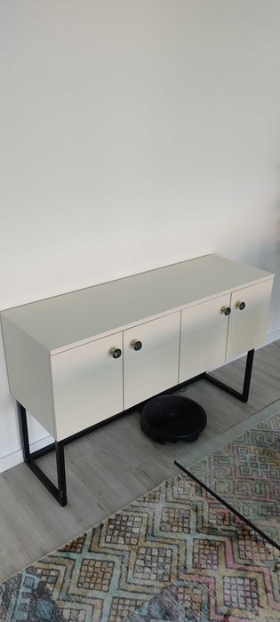 Aparador lacado feito por medida