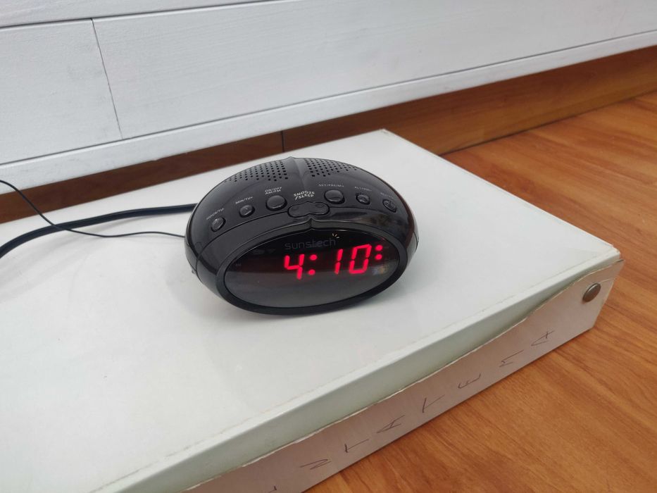 Rádio Despertador Digital Sunstech-Como Novo