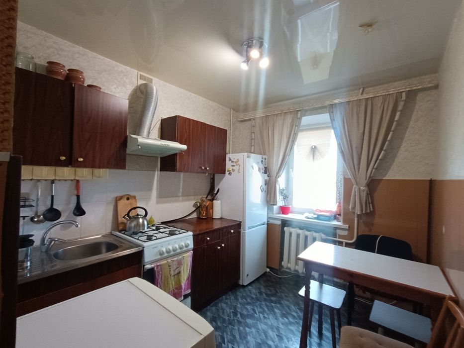 Сдам 1к. Калиновая/Янтарная 9/10  кирп.дома с техникой