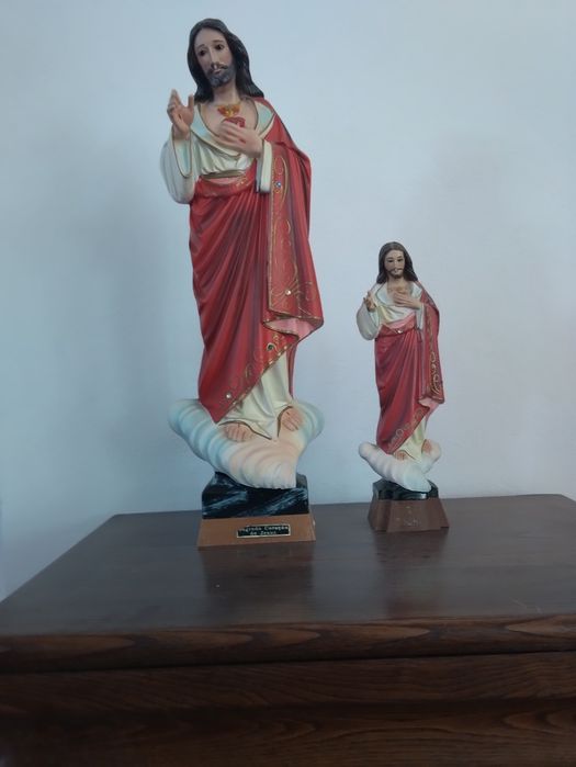Cristos antigos em loiça