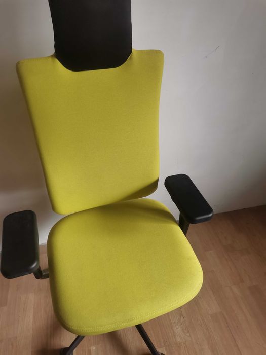Fotel żółty/niebieski Vitra Headline /Nowy 6 700zł