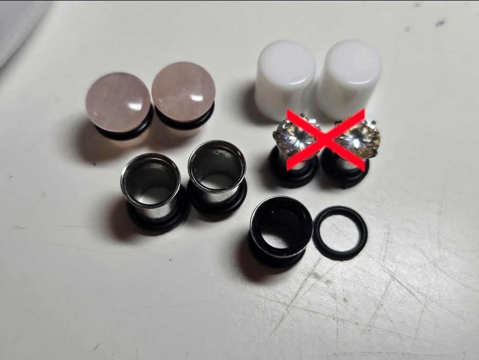 Tunele i plugi 8mm (7szt)