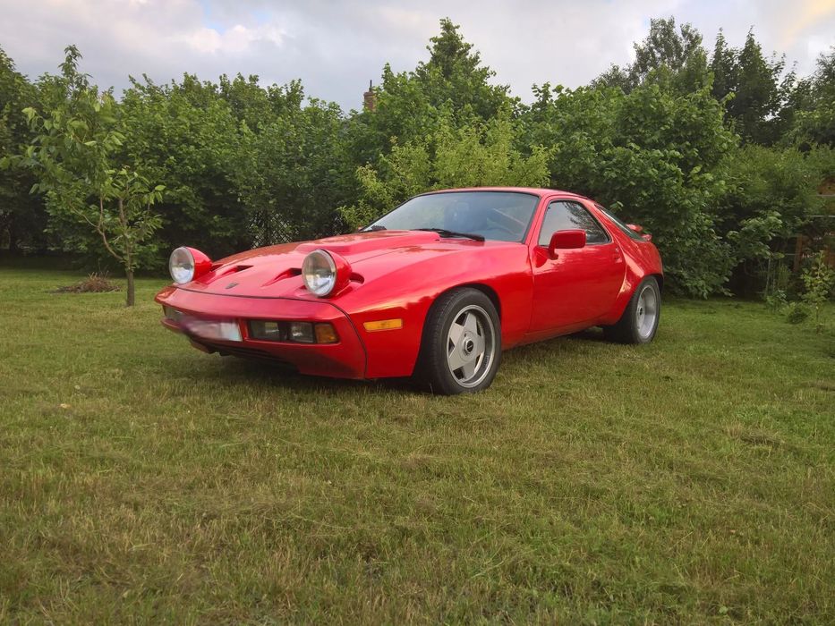 Porsche 928 Ta Ska może być Twoja! Ostatnia okazja! Potem wraca w krzaki ;)