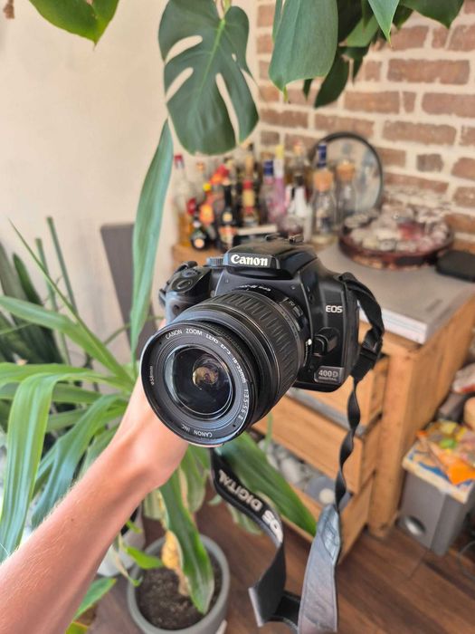 Canon EOS 400D + 18–55mm | bateria + ładowarka | w pełni sprawny | brak przycisku CF