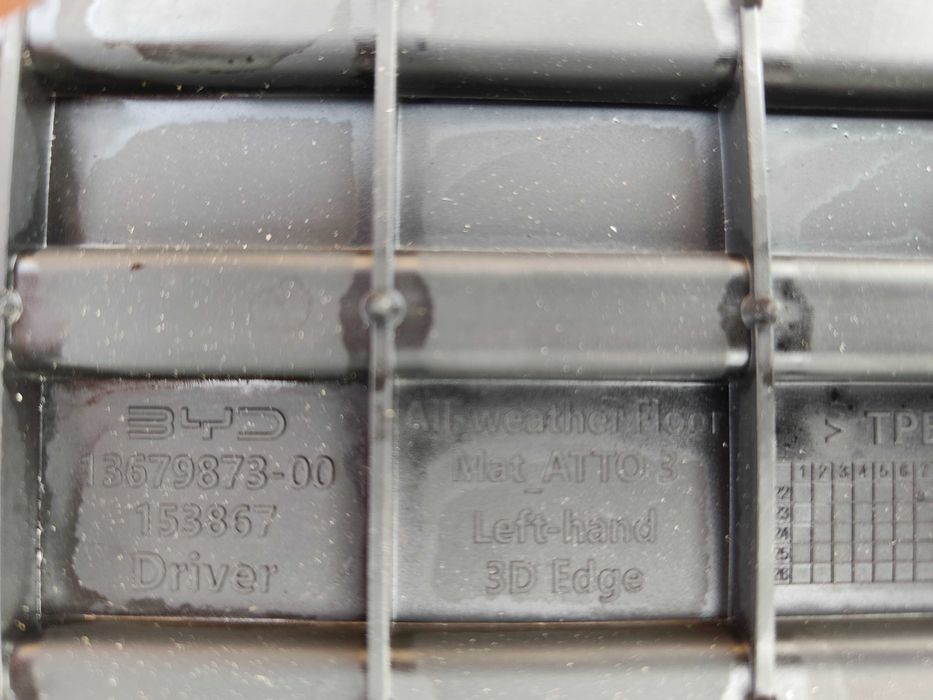 dywaniki gumowe komplet BYD ATTO 3 nowe oryginalne