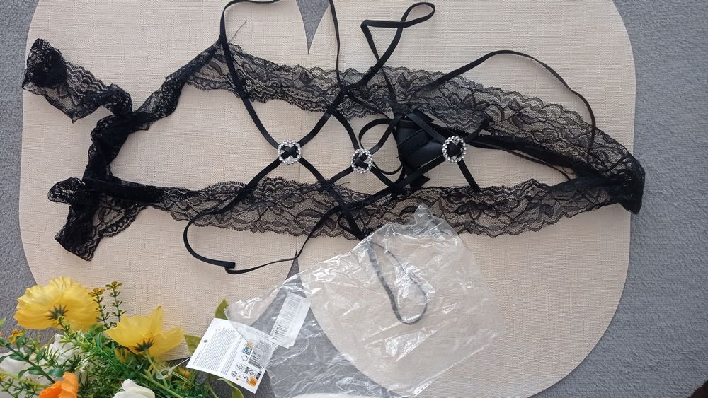 Koronkowe body uniwersalne nowe