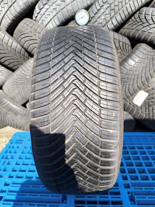 *Opona Continenta Allseason contact l 245/45/19 pojedynka