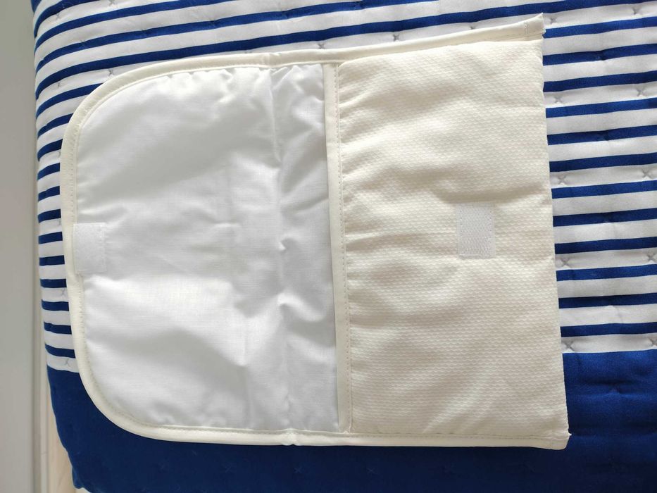 Baby Document Holder425380707052431361