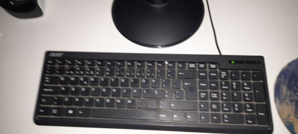 Acessórios para computador de secretária