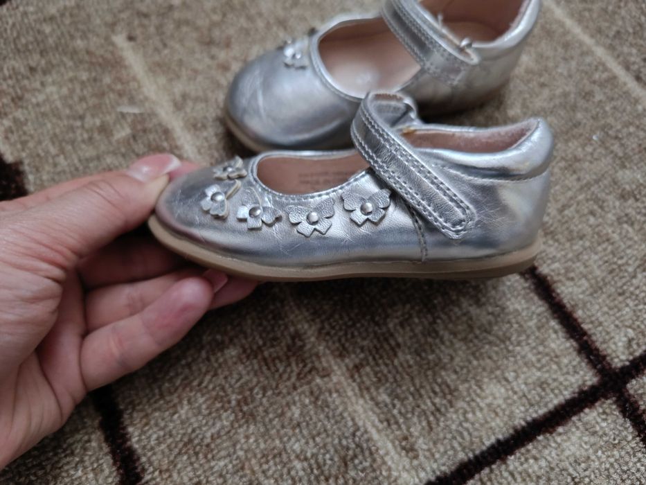 Взуття дитяче дівчинка