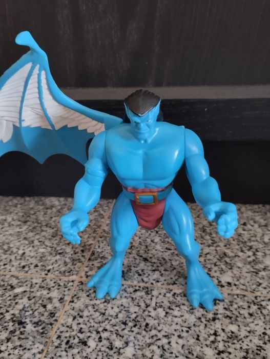 Gárgulas figuras boneco