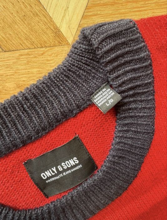 Sweter z reniferkiem