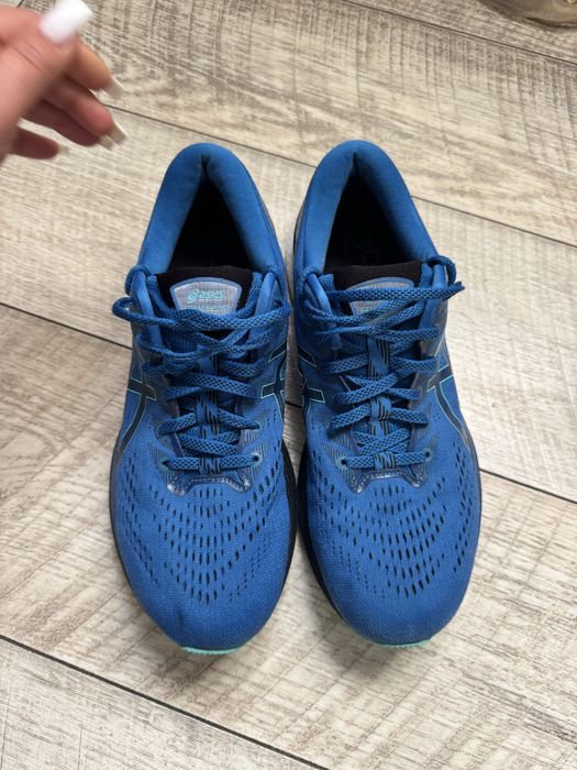 ASICS Gel-Kayano 28  ( 43.5 р )