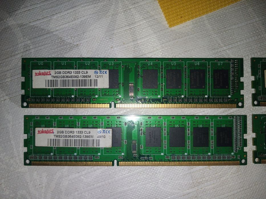 Оперативная память DDR 3 /4шт по 2gb/1333hz
