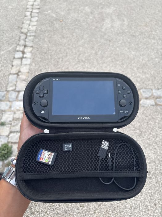 PS Vita Slim como nova