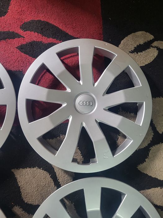 Oryginalne kołpaki Audi 15 cali nr katalogowy  82A 601 147