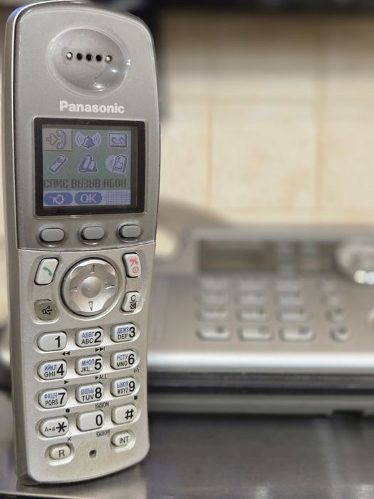 Продам радіотелефон Panasonic KX-TCD346UA (база + трубка)