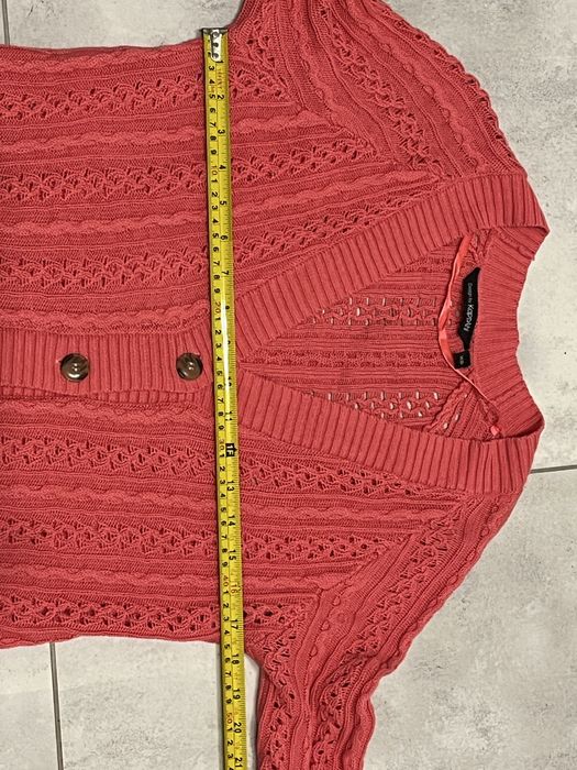 Koralowy sweter KappAhl