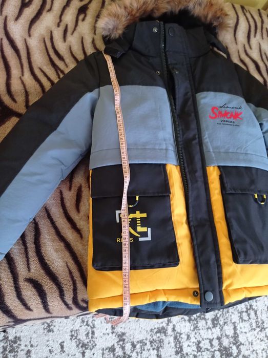 Продам куртку зимову дитячу