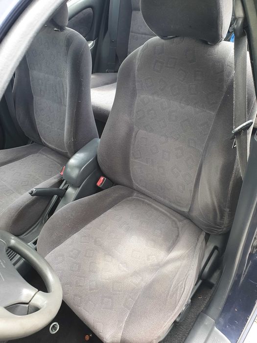 Vende se Corolla 2000 peças ou conserto