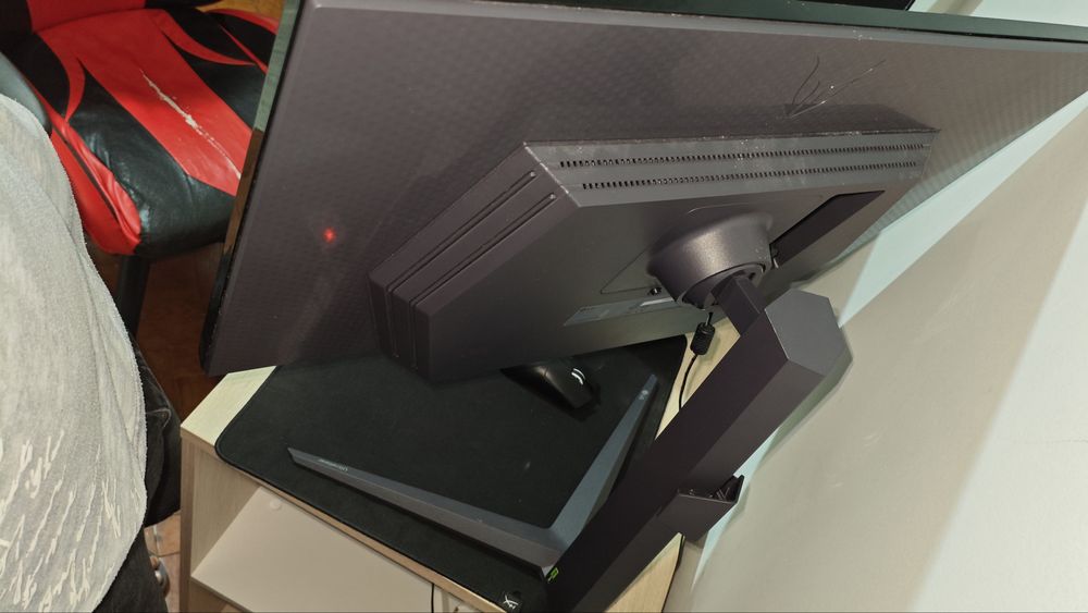 Monitor LG Ultragear 27’