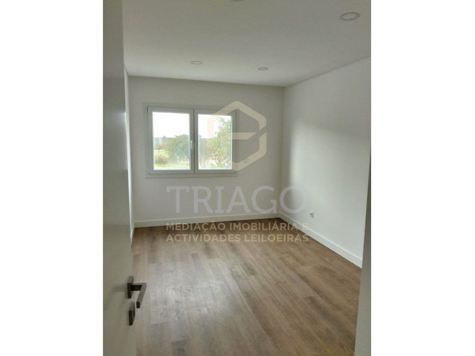 Fantástico Apartamento T2 com Varanda