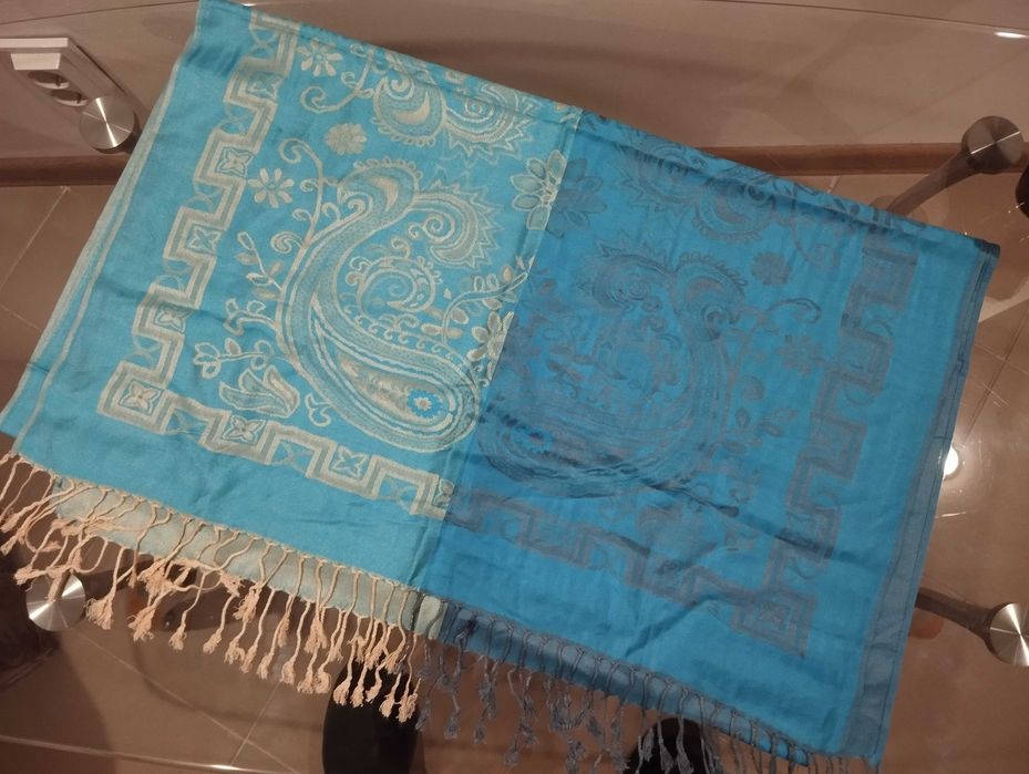 Симпатичный палантин, пашмина.