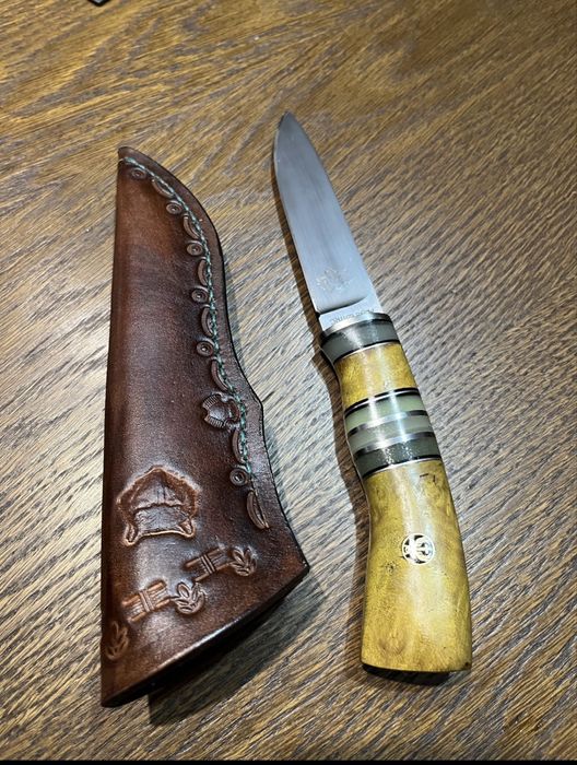 Nóż mysliwski Vg-10