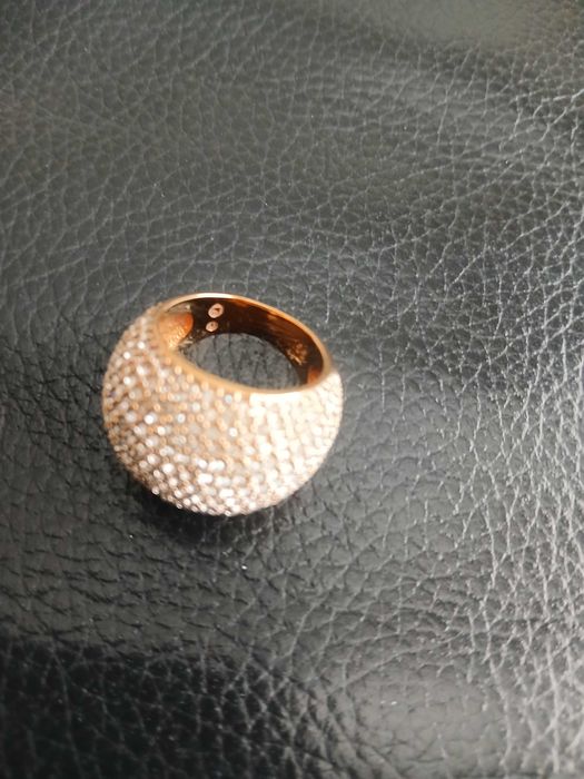 Anel Swarovski dourado