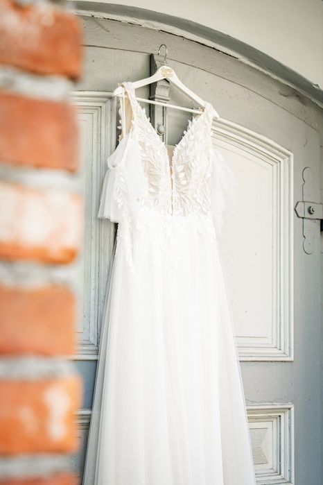 Suknia ślubna koronka brokat