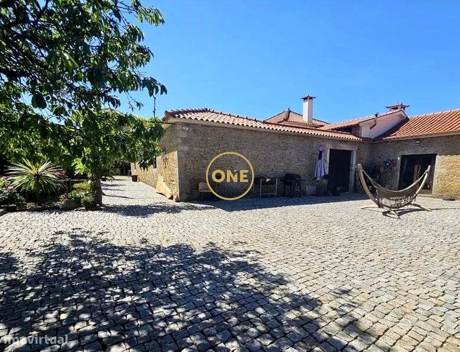 Moradia T4 recentemente renovada