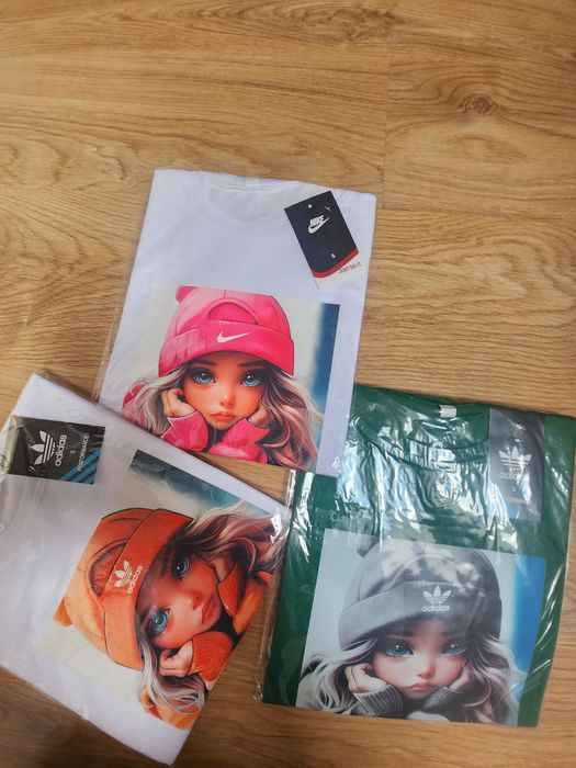 T shirt z laleczkami Nike/Adidas