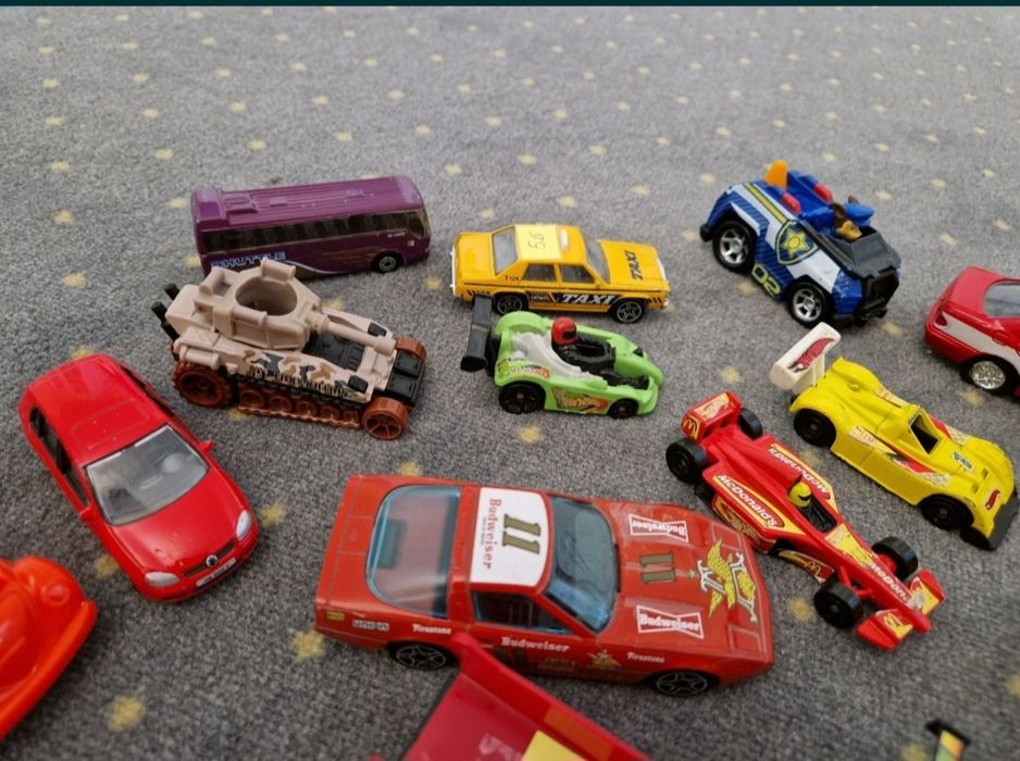 Wszystkie resoraki autka