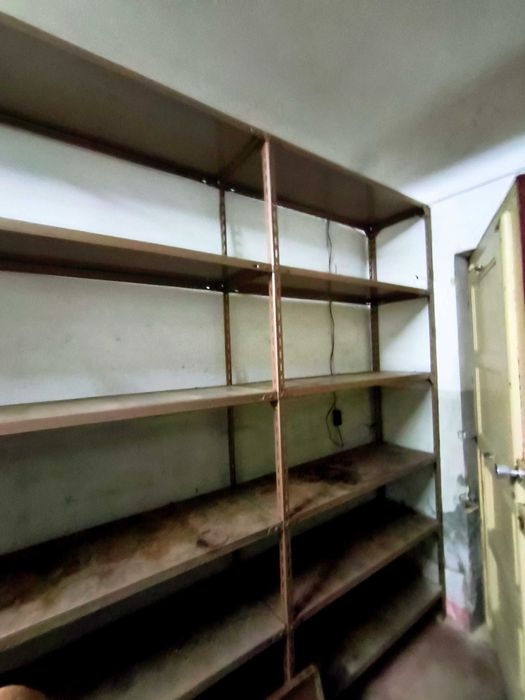 Estantes para Armazém ou Estabelecimento Comercial