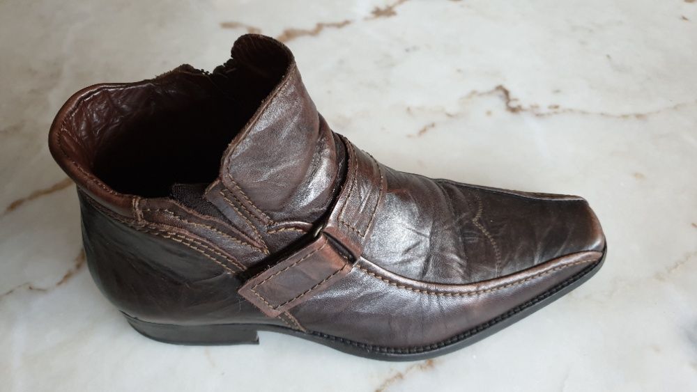 Bota de pele castanha