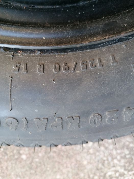 Pneu suplente Continental T 125 /90 /R 15