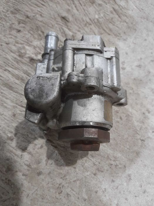 Насос ГУР Volkswagen Polo 1994-2001 1.0 1.4 7691955220; 032145157A