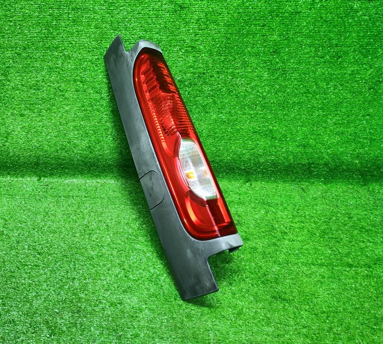 Lampa tył tylna Lewa Renault Trafic II Vivaro Primastar Lift 2008-