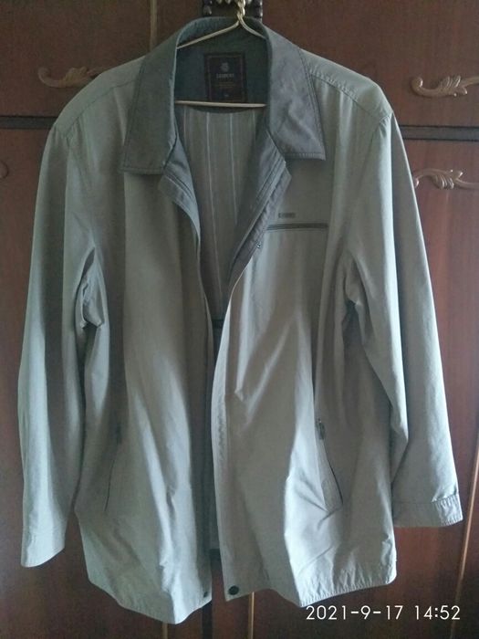 Продам мужскую демисезонную куртку , размер 56