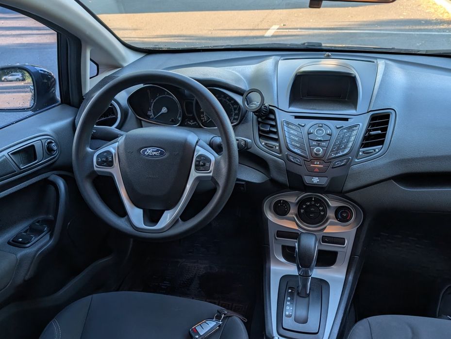 Ford Fiesta 2018 VIN 3FADP4BJ0JM108228 фото оголошення 19 з 20