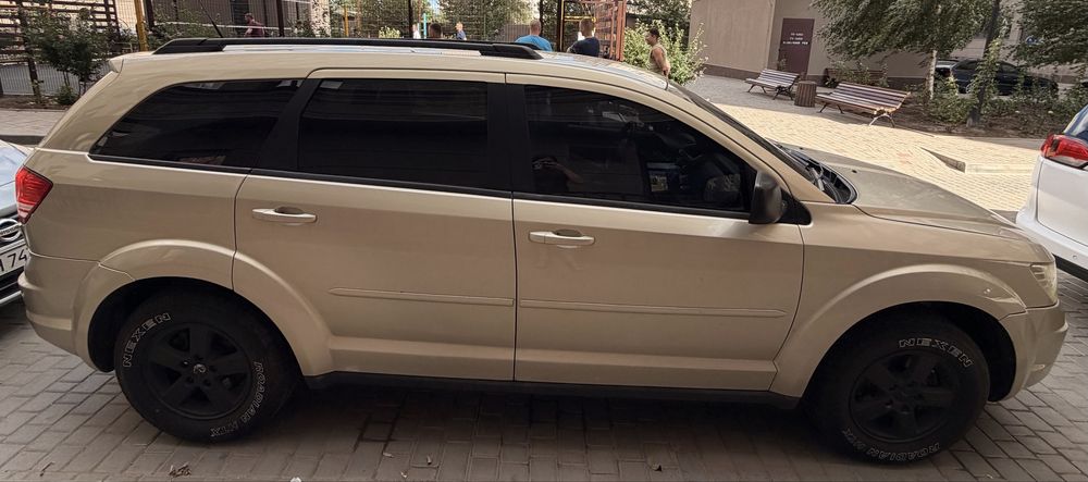 Продам Dodge Journey 2010